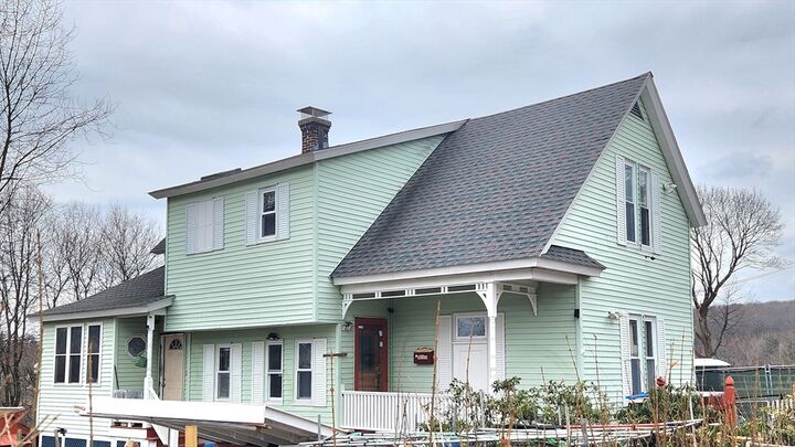 Property Photo:  60 Circuit Ave S,  MA 01603 