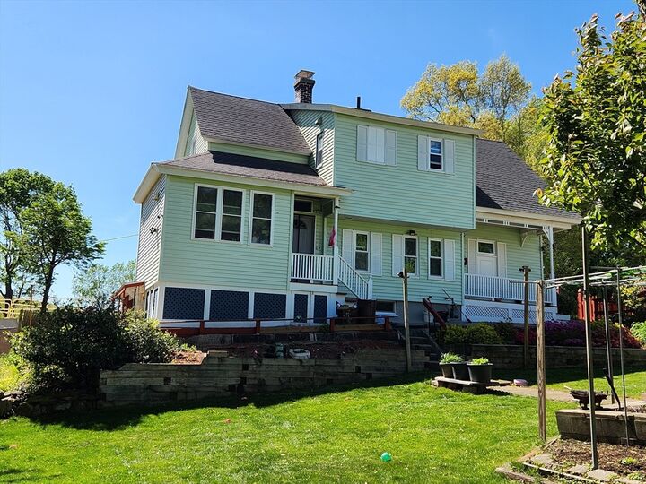 Property Photo:  60 Circuit Ave S,  MA 01603 