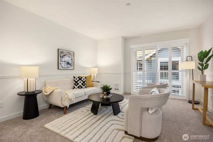 Property Photo:  300  High School Road NE 419  WA 98110 