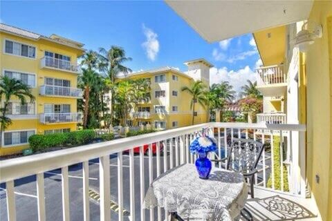 Property Photo:  151 NE 16th Avenue 264  FL 33301 