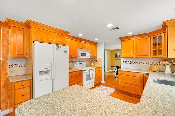 Property Photo:  90 Bow Street  RI 02818 