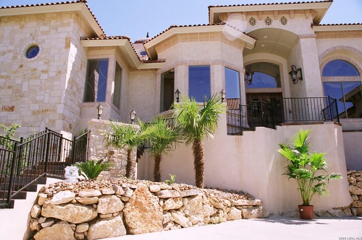 Property Photo:  114 Spirit Circle  TX 78070 