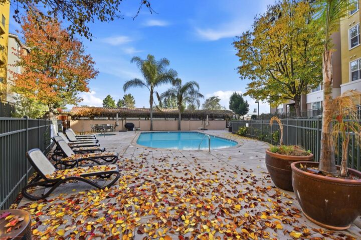 Property Photo:  1445 Fruitdale Avenue 101  CA 95128 