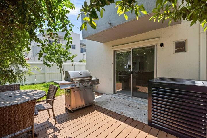 Property Photo:  3597 SW 17th St 3597  FL 33145 