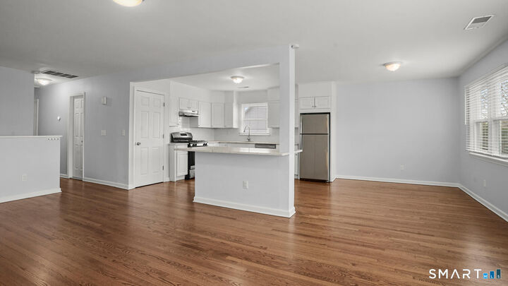 Property Photo:  27 High Street B  CT 06830 