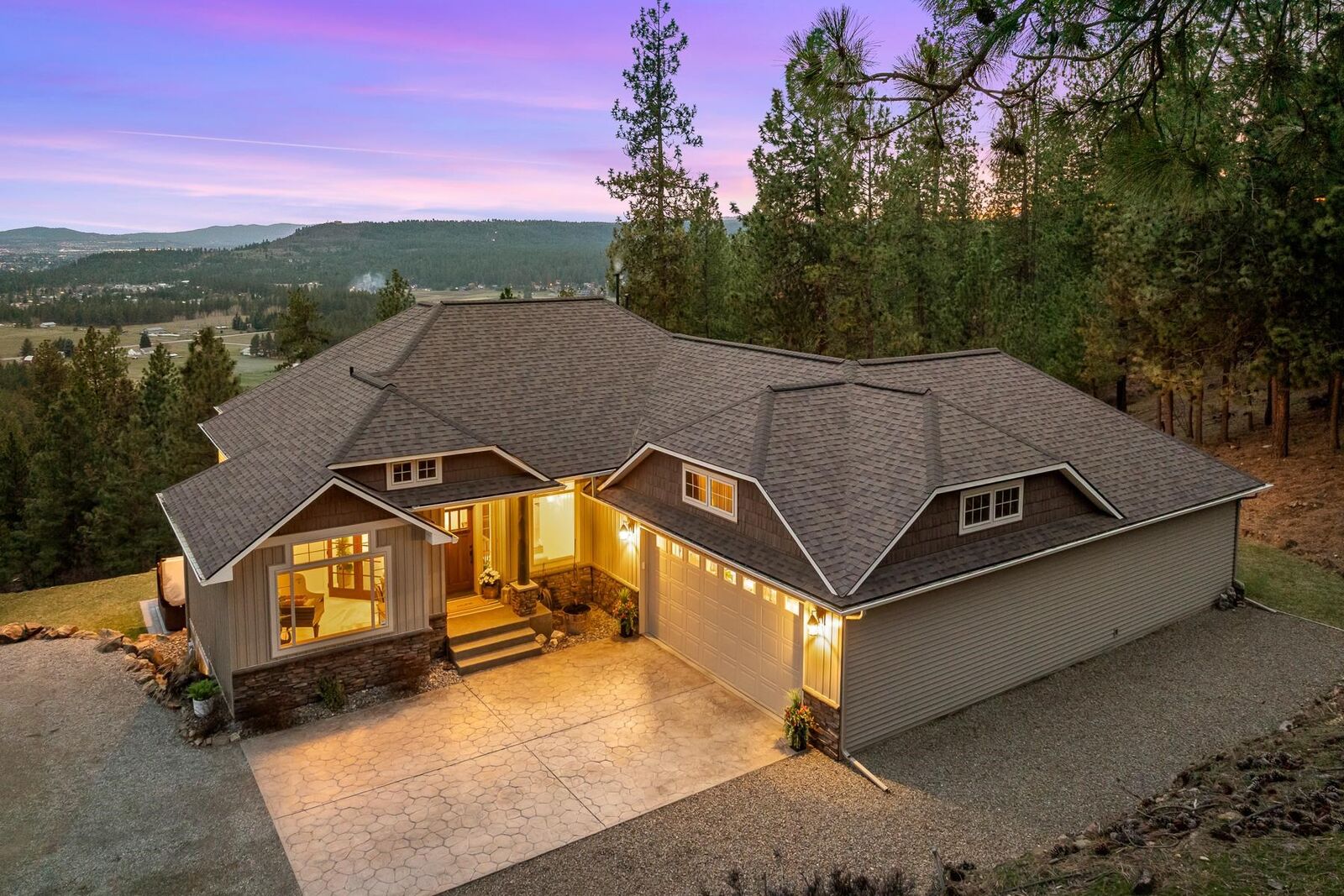 Property Photo:  10309 N Lookout View Ln  WA 99025 