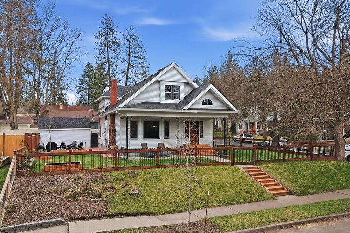 Property Photo: 1427 S Madison St WA 99203