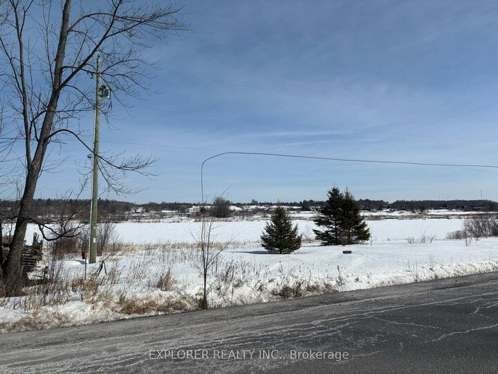 Property Photo:  850 Old Highway 17 Highway E  ON K0B 1L0 