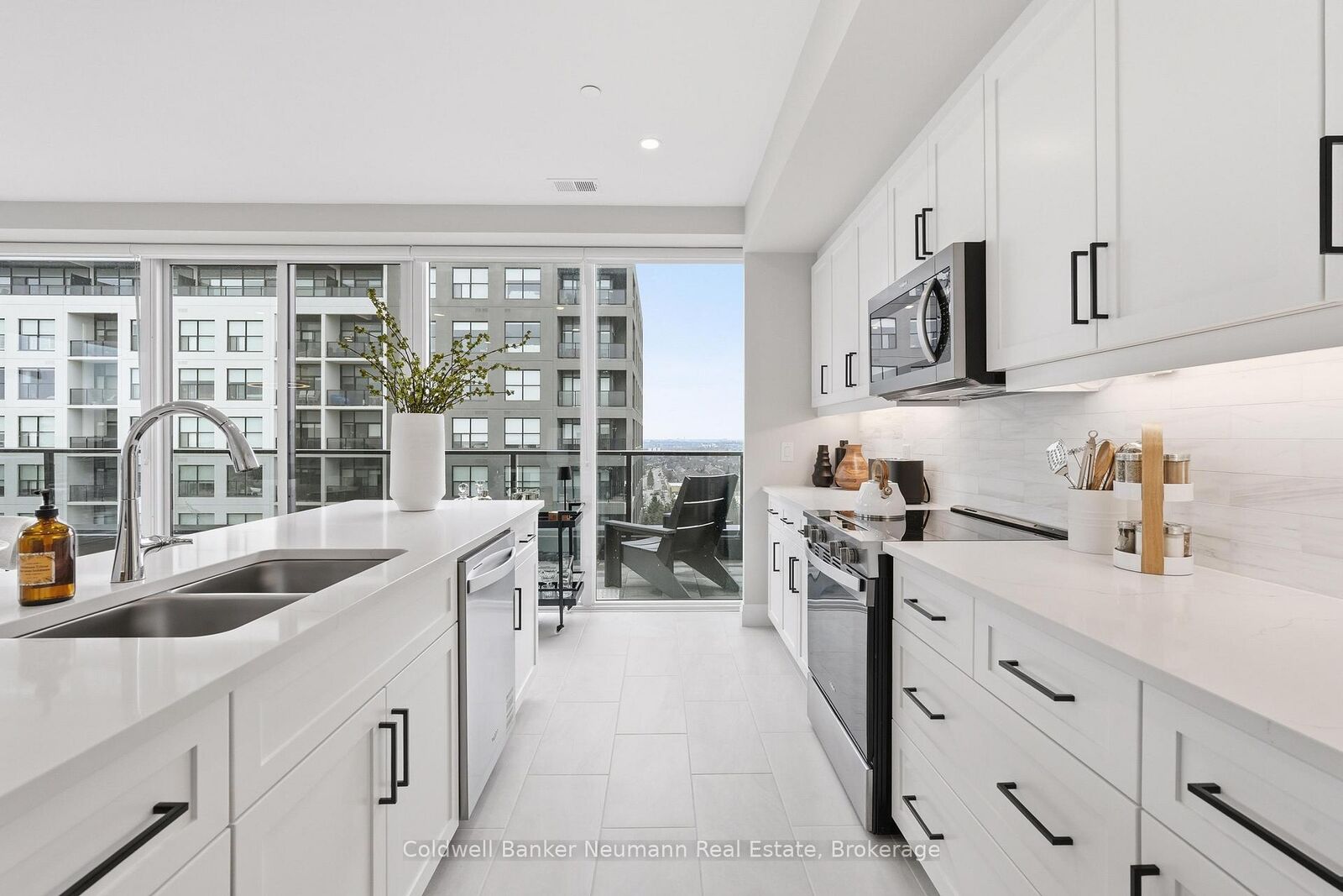 Property Photo: 1882 Gordon Street 813 ON N1L 0P6
