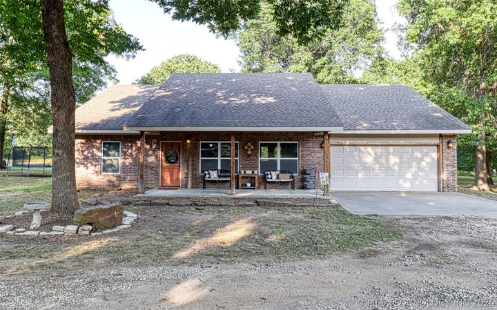 Property Photo:  13014 S 85th St E  OK 74403 