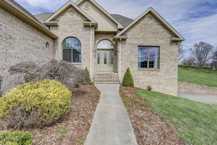 Property Photo:  213 Keeland Drive  TN 37615 