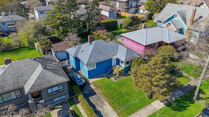 Property Photo: 444 Stannard Ave BC V8S 3M5