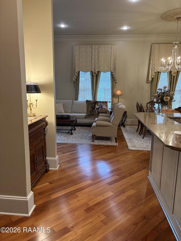 Property Photo: 302 Richland Avenue Unit 103C LA 70508