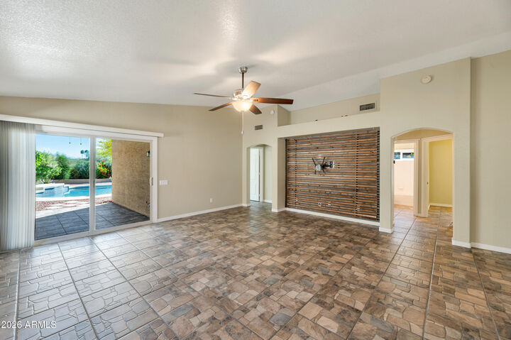 Property Photo: 18431 N 5th Avenue AZ 85023