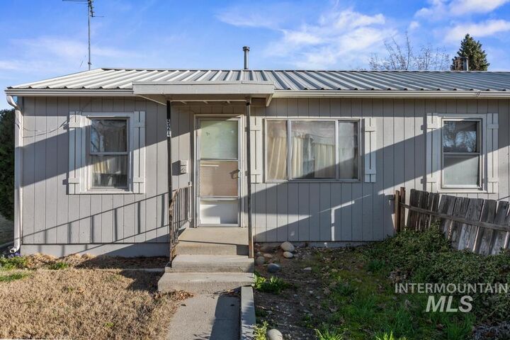 Property Photo:  101/103 Wilson  ID 83617 