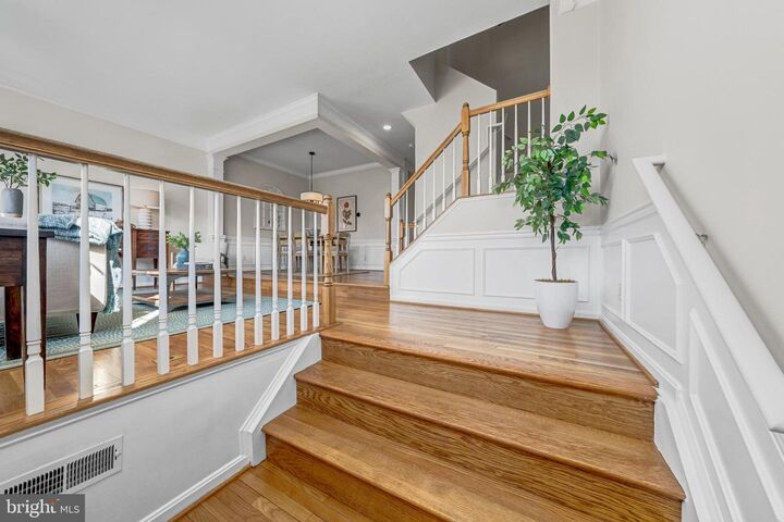 Property Photo:  43788 Virginia Manor Terrace  VA 20148 