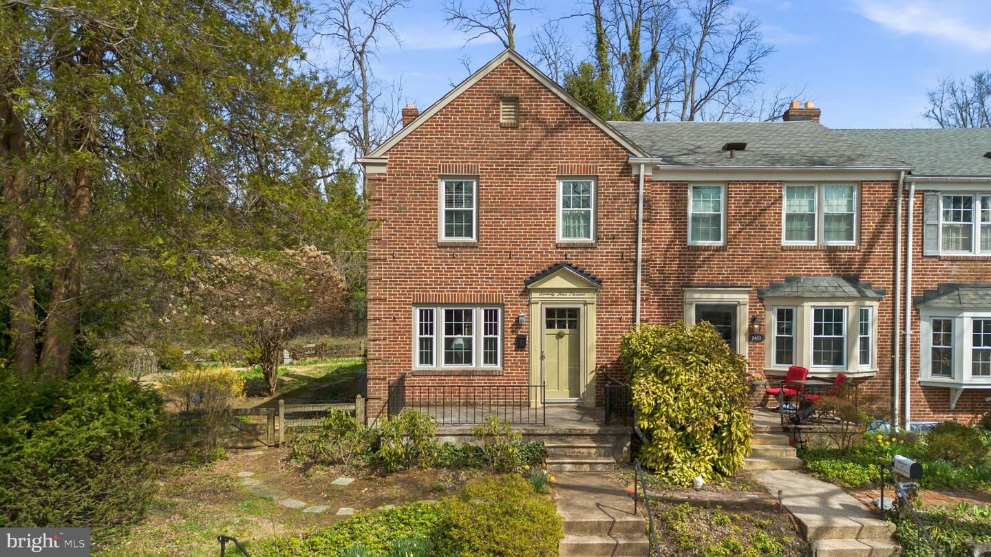 Property Photo:  7413 Stanmore Court  MD 21212 