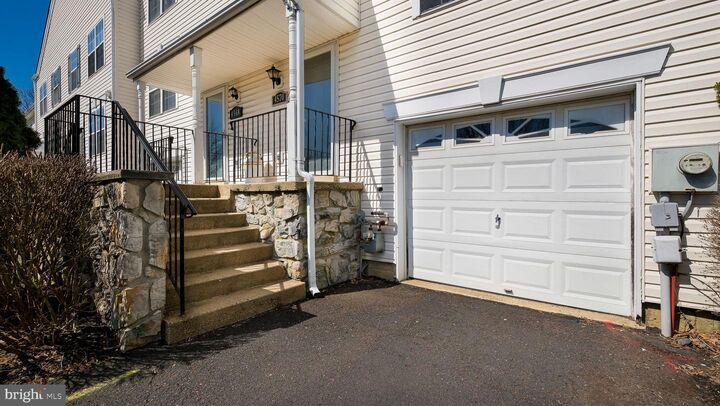 Property Photo: 4570 Louise Saint Claire Dr PA 18902