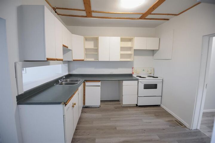Property Photo: 282 Toronto Street MB R3G 1S2