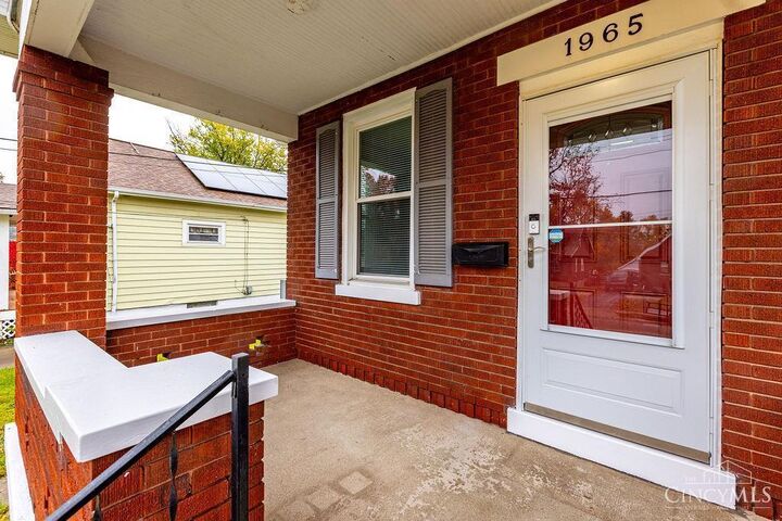 Property Photo:  1965 Stevens Avenue  OH 45231 