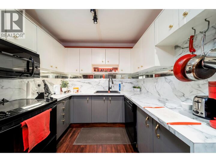 Property Photo: 1035 Bernard Avenue 115 BC V1Y 6P7