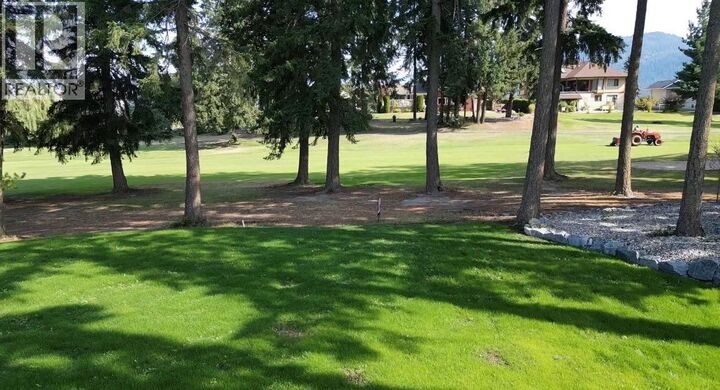 Property Photo: 2520 Golf View Crescent BC V0E 1H2