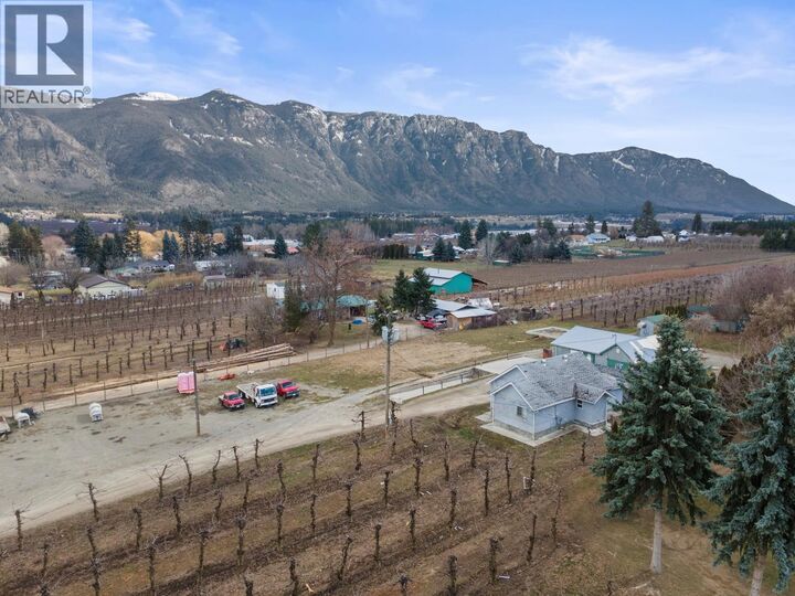 Property Photo: 3037 Erickson Road BC V0B 1G1