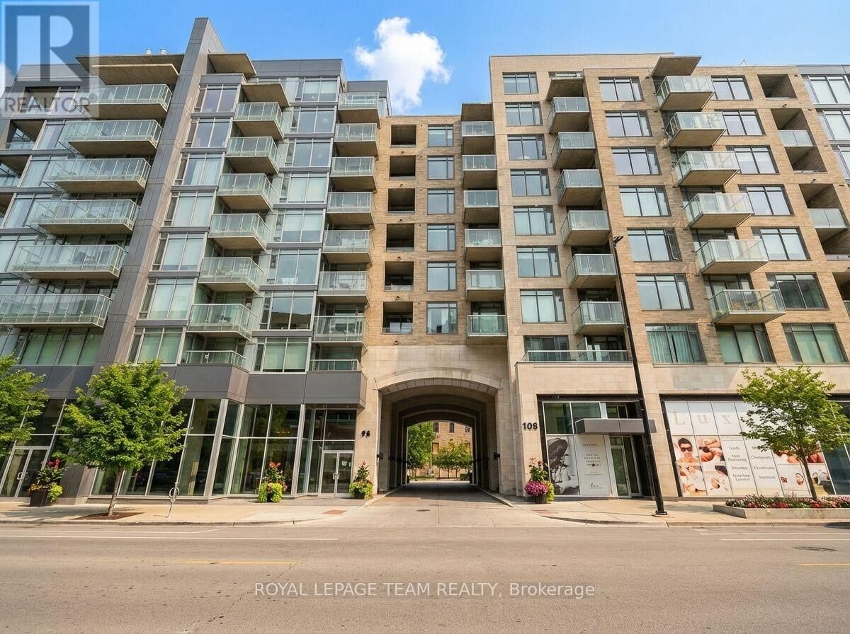 Property Photo:  98 Richmond Road 206  ON K1Z 0B2 