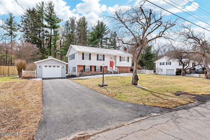 Property Photo:  33 Acorn Ave.  NY 12065 