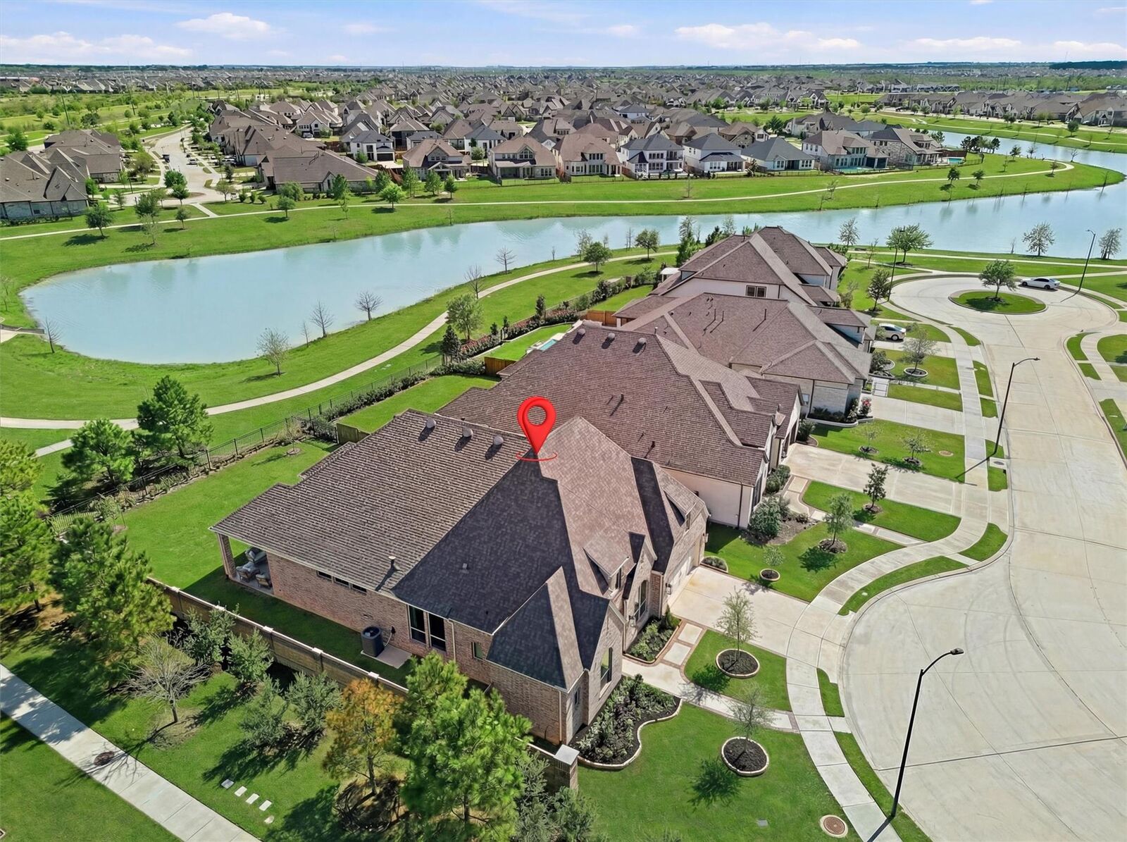 Property Photo: 7518 Winecup Blossom Court TX 77493