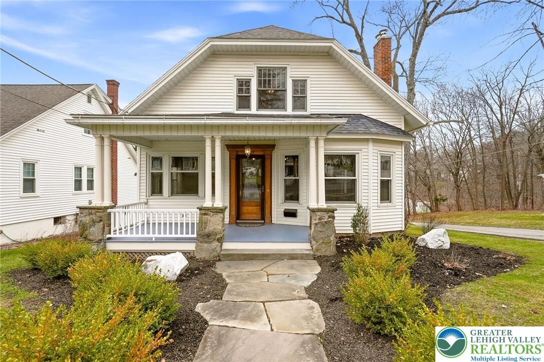 Property Photo:  802 Poplar Street  PA 18411 