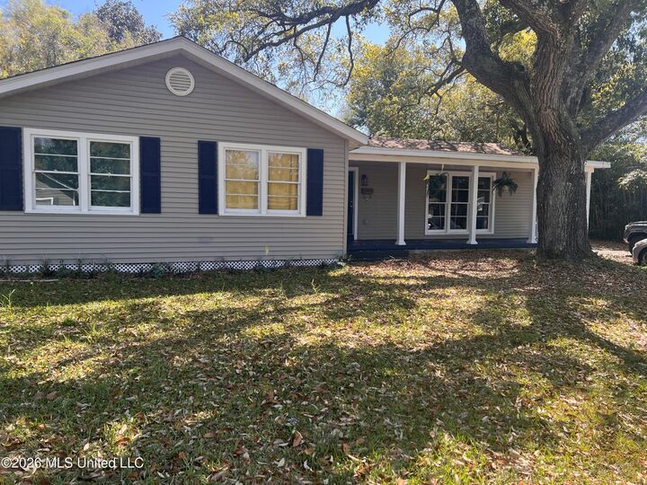 Property Photo:  1231 22nd Street  MS 39507 