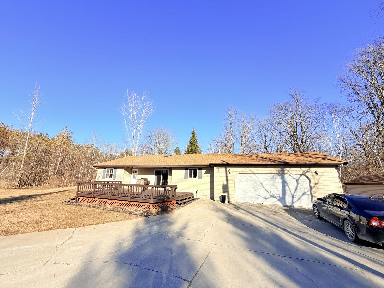 Property Photo: 4175 Hicks Road MI 48612