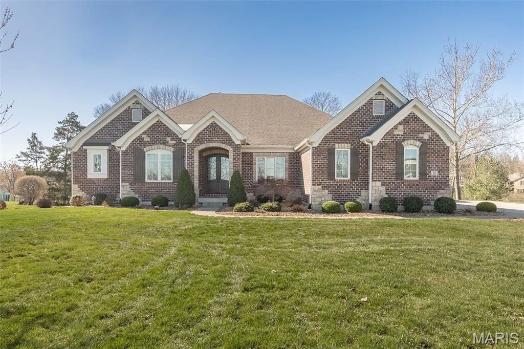 Property Photo:  30 Meadowbrook Country Club Estate  MO 63011 