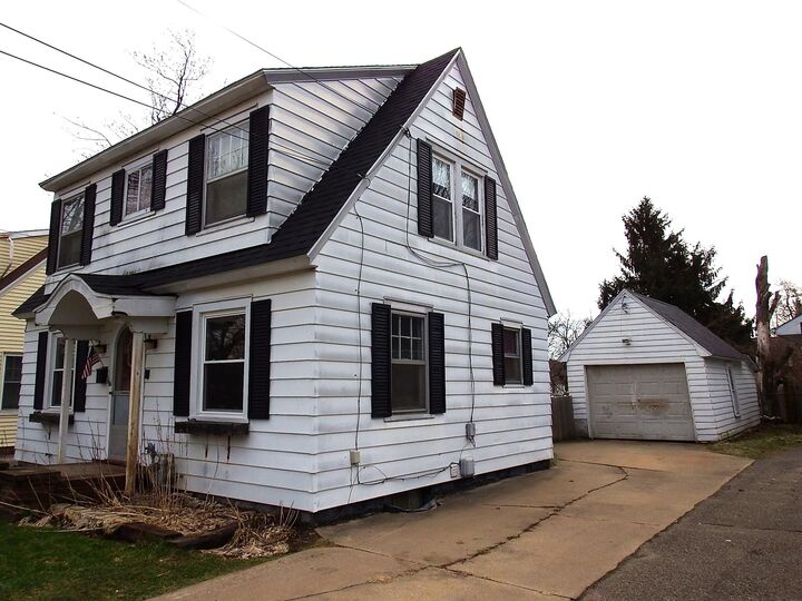 Property Photo:  415 Orleans Avenue  MI 49015 