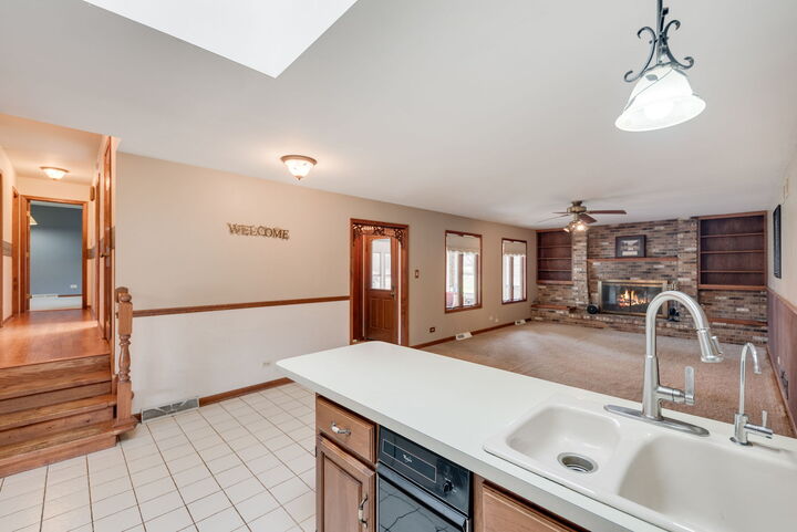 Property Photo:  30 N Melanie Court  IL 60417 