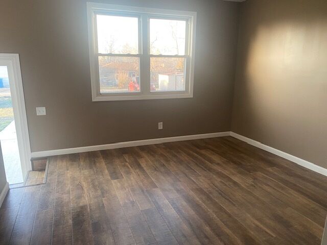 Property Photo:  509 W Erie Street  IL 61362 