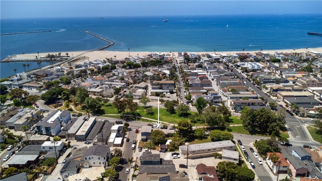 Property Photo:  1515 Electric Avenue  CA 90740 