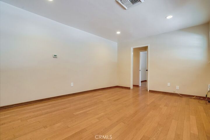 Property Photo: 3706 4th Avenue CA 91214