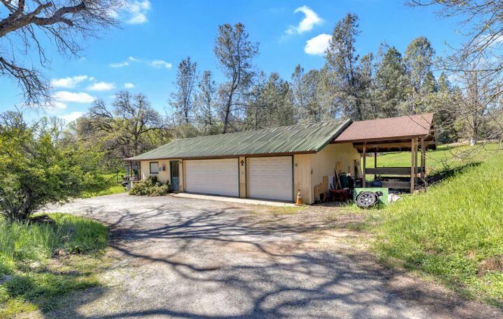 Property Photo:  13489 Yorkshire Road  CA 95321 