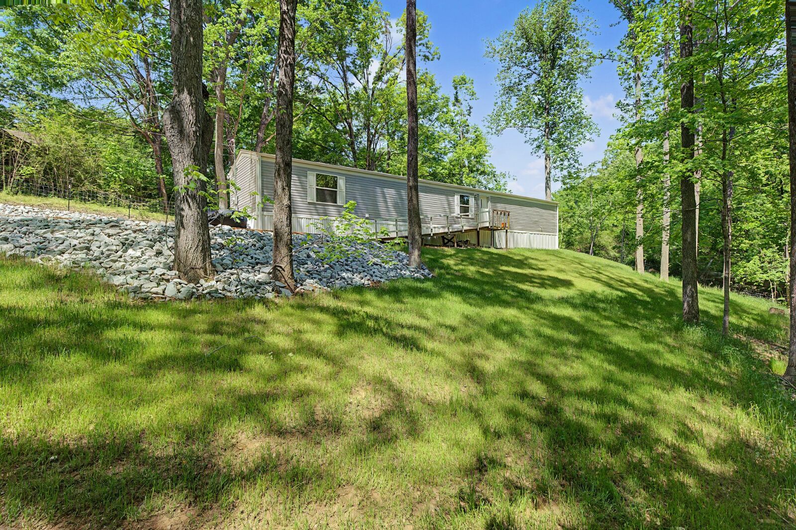 Property Photo:  116 Lee Ln  TN 37023 