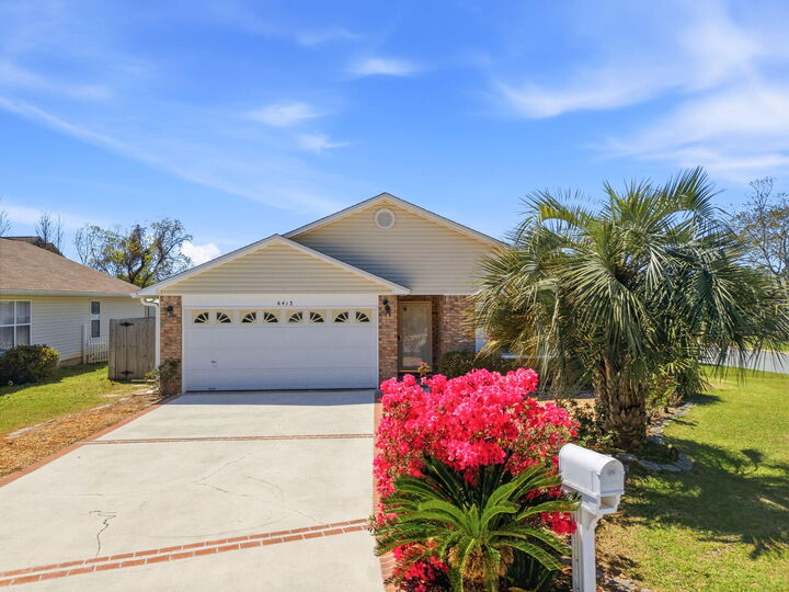 Property Photo:  6413 Red Heron Court  FL 32563 