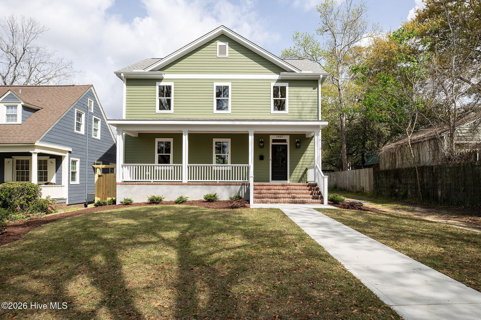 Property Photo:  1407 Chestnut Street  NC 28401 