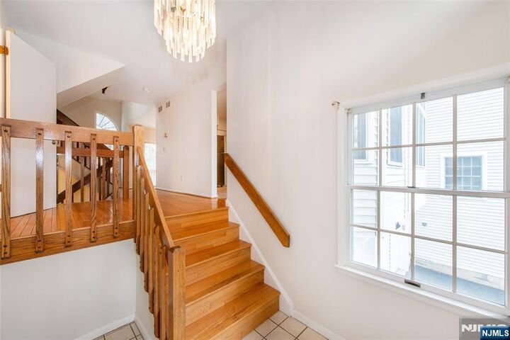 Property Photo:  38 Noelle Court  NJ 07035 