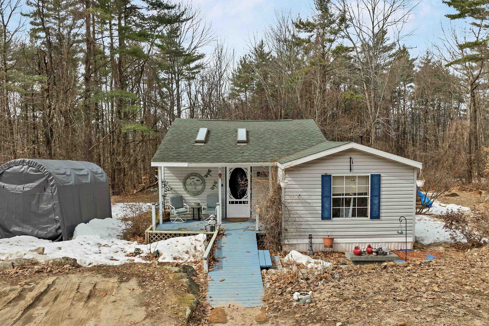 Property Photo:  15 Manbow Road  NH 03809 