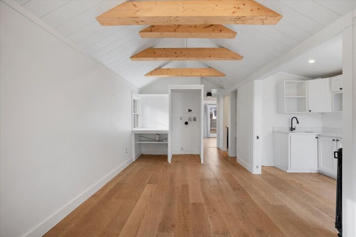 Property Photo:  18 Cross St  MA 02639 