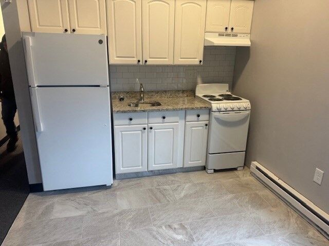 Property Photo:  949 Main St 16  MA 01801 