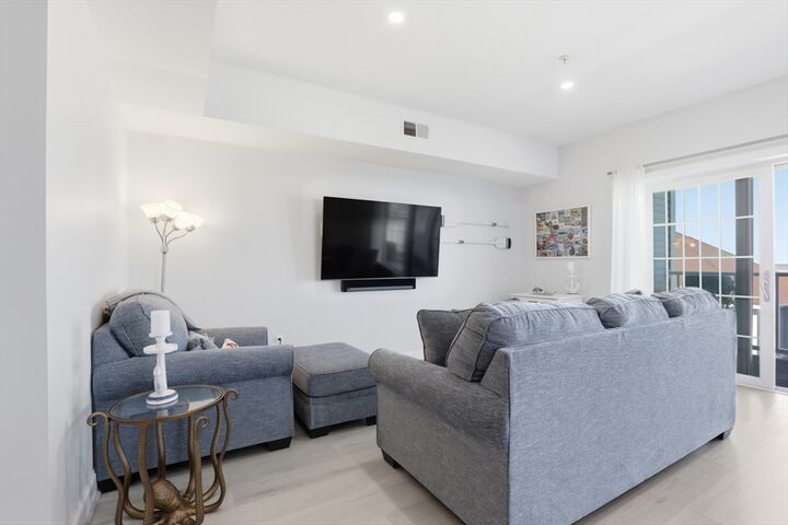Property Photo: 233 Beach Rd A10 MA 01952
