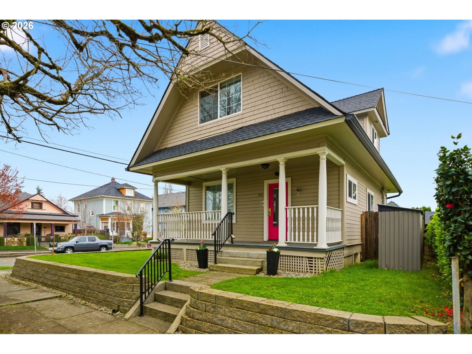 Property Photo:  1515 Grant St  WA 98660 