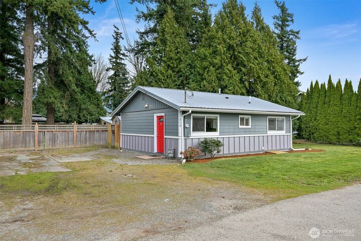 Property Photo: 310 W 3rd Street WA 98276